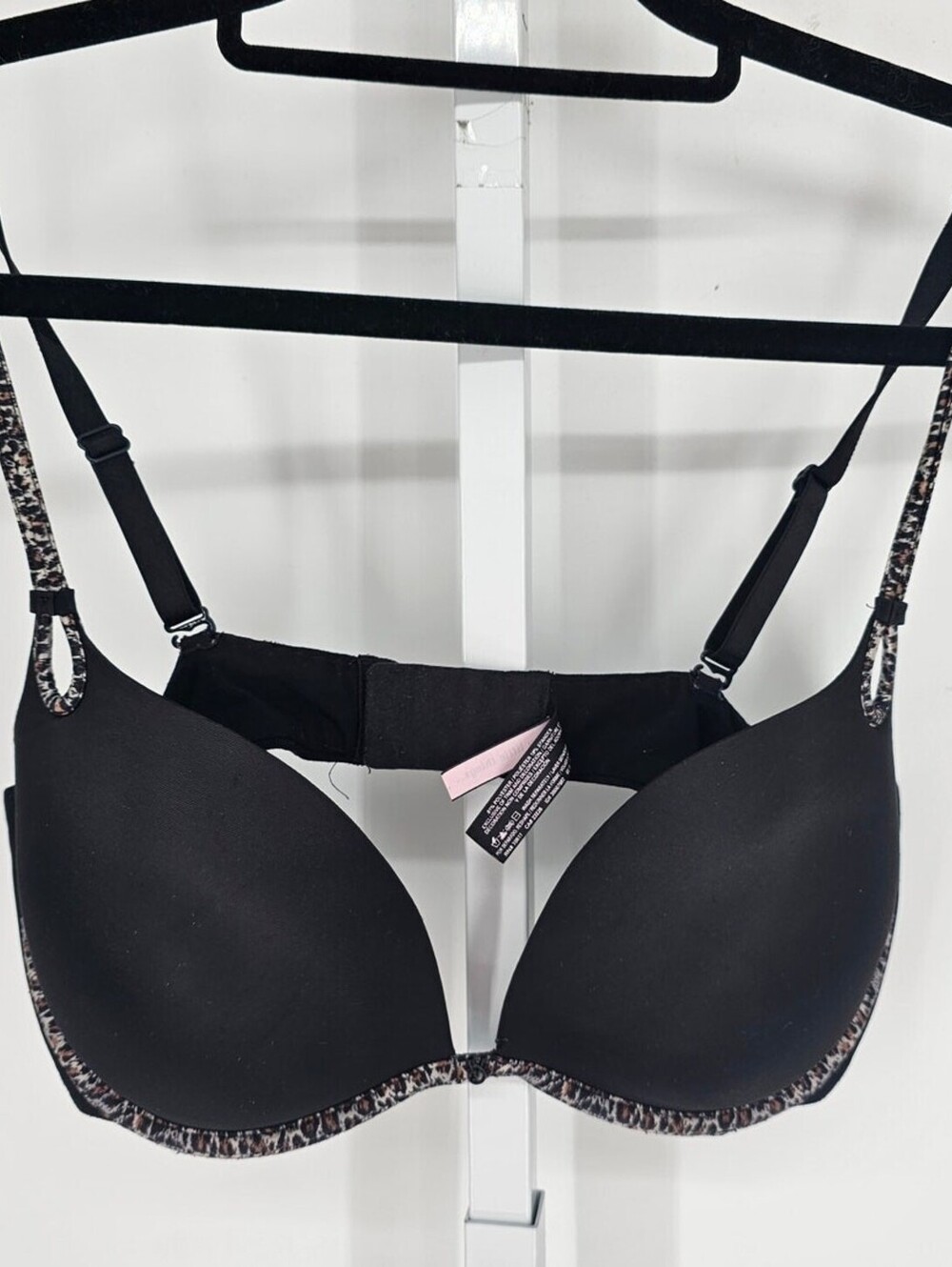 Sexy Little Things by Victorias Secret Sz 36D Padded Push Up Bra Black Leopard